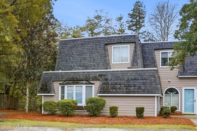 Beach Townhome/Townhouse For Sale in Wilmington, North Carolina