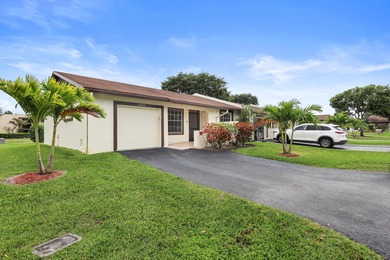 Beach Home For Sale in Delray Beach, Florida