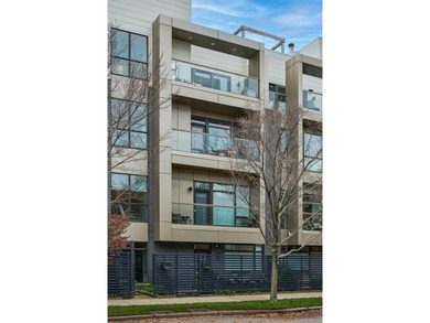 Beach Condo For Sale in Chicago, Illinois