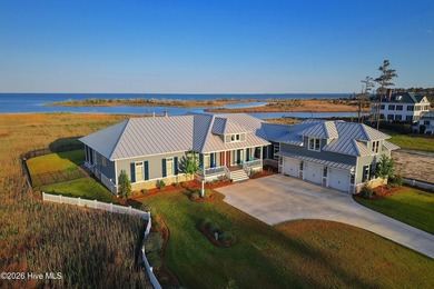 Beach Home For Sale in Oriental, North Carolina