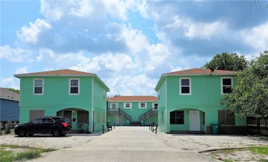 Beach Townhome/Townhouse For Sale in Aransas Pass, Texas