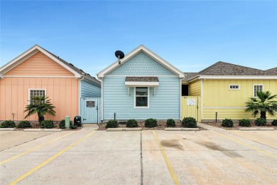 Beach Townhome/Townhouse For Sale in Port Aransas, Texas