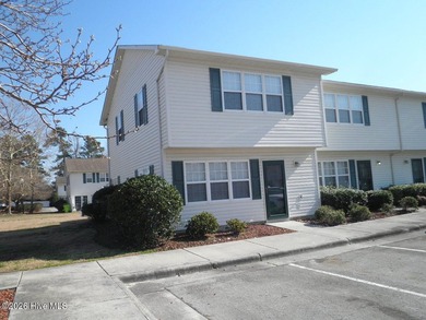 Beach Townhome/Townhouse For Sale in Swansboro, North Carolina