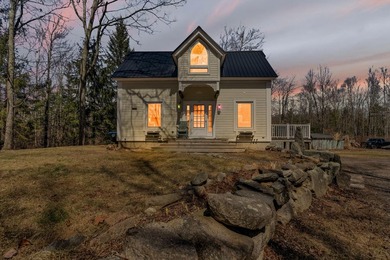 Beach Home For Sale in Kennebunkport, Maine