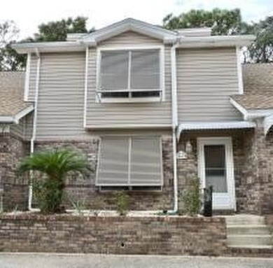 Beach Home For Sale in Fort Walton Beach, Florida