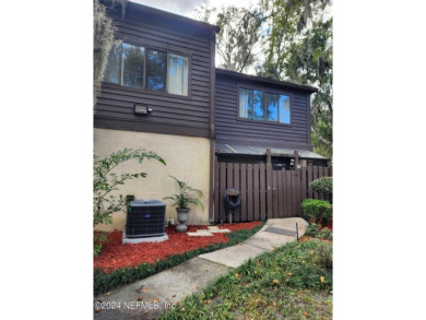 Beach Townhome/Townhouse For Sale in Jacksonville, Florida