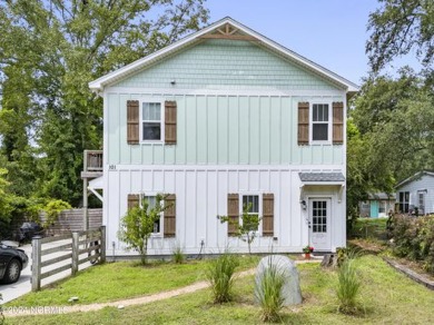 Beach Home For Sale in Wilmington, North Carolina