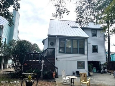 Beach Home For Sale in Oak Island, North Carolina