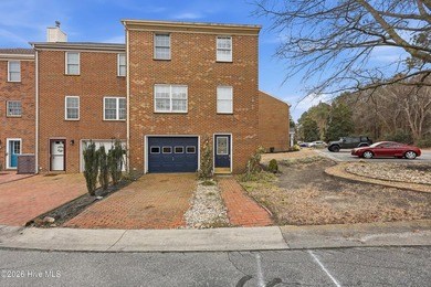 Beach Townhome/Townhouse For Sale in Edenton, North Carolina