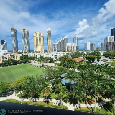 Beach Condo For Sale in Sunny Isles Beach, Florida