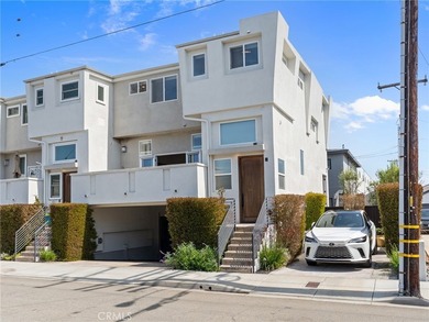 Beach Townhome/Townhouse For Sale in Redondo Beach, California