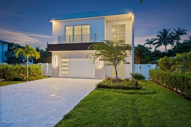 Beach Home For Sale in Delray Beach, Florida