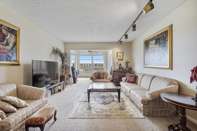 Beach Condo For Sale in Boca Raton, Florida