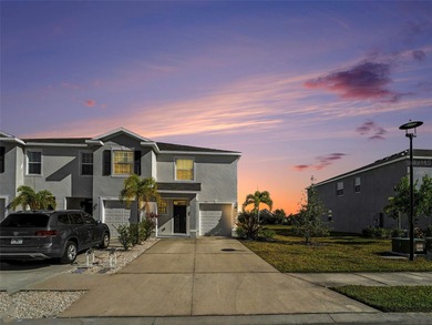 Beach Townhome/Townhouse For Sale in Bradenton, Florida