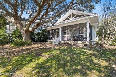 Beach Home For Sale in Carolina Beach, North Carolina