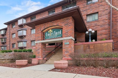 Beach Condo For Sale in Milwaukee, Wisconsin
