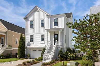 Beach Home For Sale in Washington, North Carolina