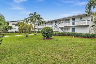Beach Condo For Sale in Deerfield Beach, Florida