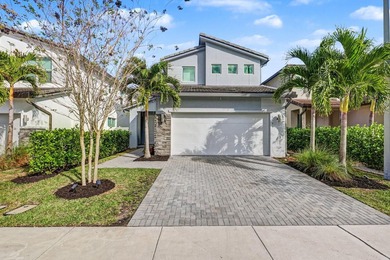 Beach Home Active Under Contract in Delray Beach, Florida