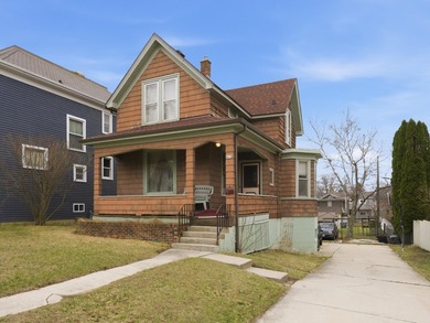 Beach Home For Sale in Sheboygan, Wisconsin