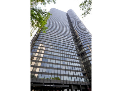 Beach Condo Sale Pending in Chicago, Illinois