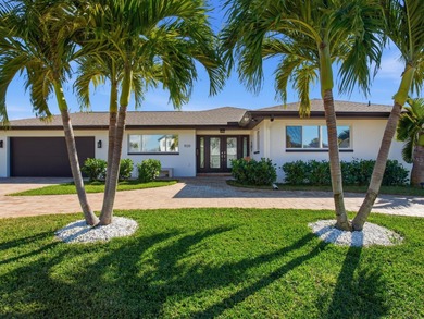 Beach Home For Sale in St. Petersburg, Florida