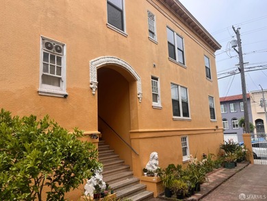 Beach Townhome/Townhouse For Sale in San Francisco, California