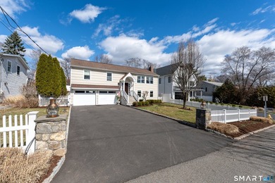 Beach Home Active Under Contract in Stamford, Connecticut