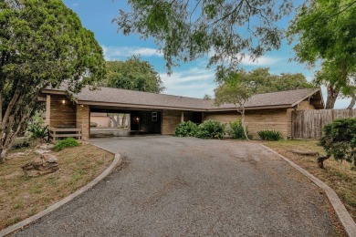 Beach Home For Sale in Corpus Christi, Texas