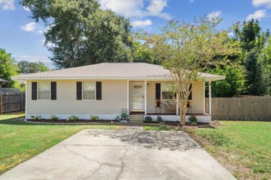 Beach Home Sale Pending in Mary Esther, Florida