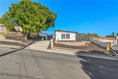 Beach Home For Sale in Torrance, California