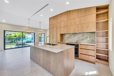 Beach Home For Sale in Miami Beach, Florida