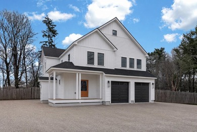 Beach Home For Sale in Yarmouth, Maine