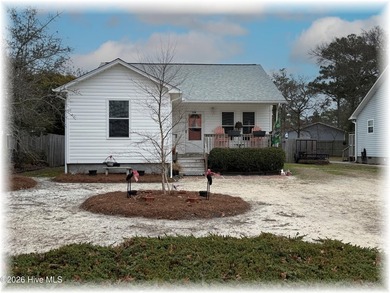 Beach Home For Sale in Oak Island, North Carolina