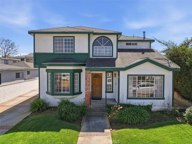 Beach Townhome/Townhouse Active Under Contract in Redondo Beach, California