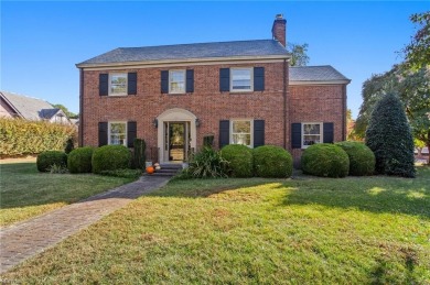 Beach Home For Sale in Hampton, Virginia