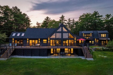 Beach Home For Sale in Edgecomb, Maine