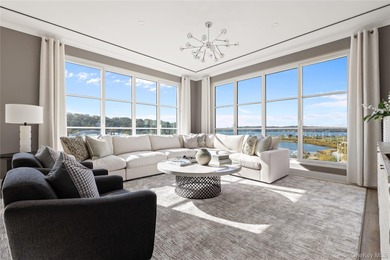 Beach Condo For Sale in Glen Cove, New York