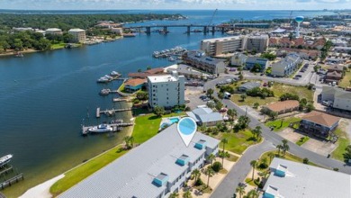 Beach Home For Sale in Fort Walton Beach, Florida