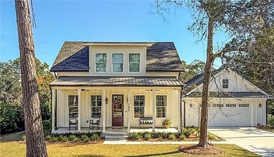 Beach Home For Sale in Brunswick, Georgia