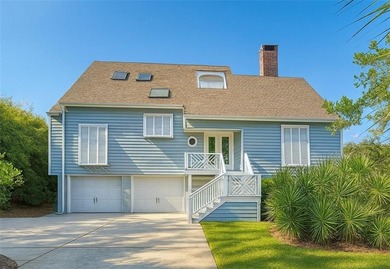 Beach Home For Sale in Saint Simons, Georgia