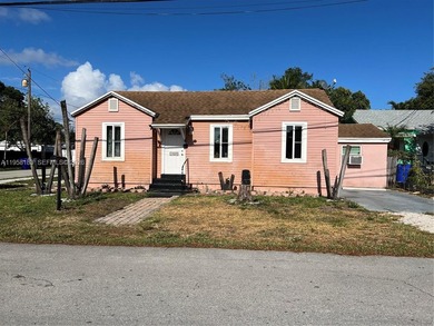 Beach Home For Sale in Hollywood, Florida