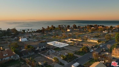 Beach Lot Active Under Contract in Pacific Palisades, California