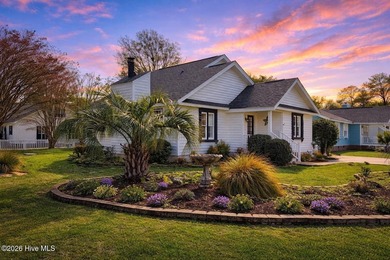 Beach Home For Sale in Ocean Isle Beach, North Carolina