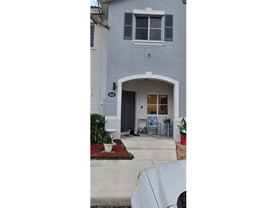 Beach Townhome/Townhouse For Sale in Homestead, Florida