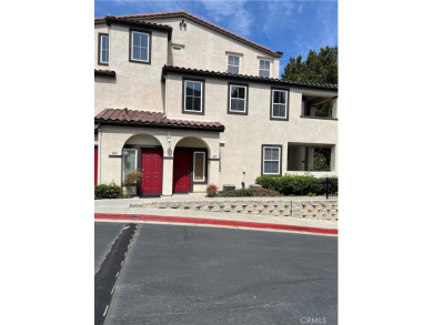 Beach Townhome/Townhouse Sale Pending in San Diego, California