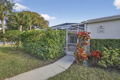 Beach Townhome/Townhouse For Sale in Palm Beach Gardens, Florida