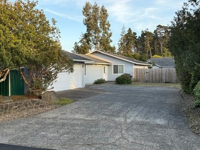 Beach Home For Sale in Florence, Oregon