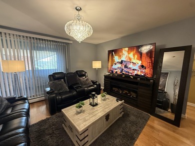 Beach Condo For Sale in Brown Deer, Wisconsin