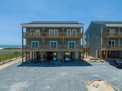 Beach Townhome/Townhouse Sale Pending in North Topsail Beach, North Carolina